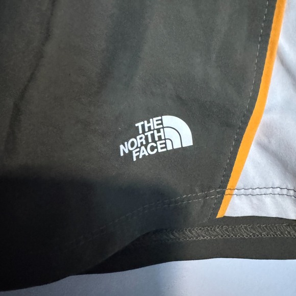 The North Face Shorts Womens Medium Green Elevation Lined Performance Stretch - Picture 3 of 12